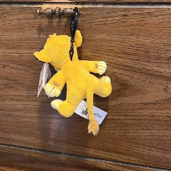 Set of Disney keychains/backpack clips - Picture 3 of 12